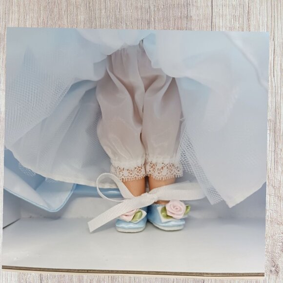 Madame Alexander Vtg Sleeping Beauty Collectible Doll 30680  In Box With Blonde - Picture 5 of 5